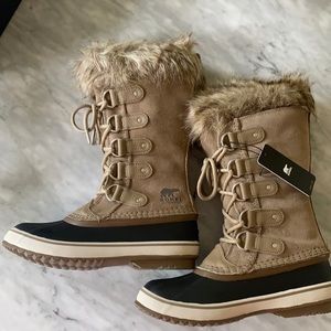 Sorel Women’s Joan of Arctic Winter Boots, Khaki